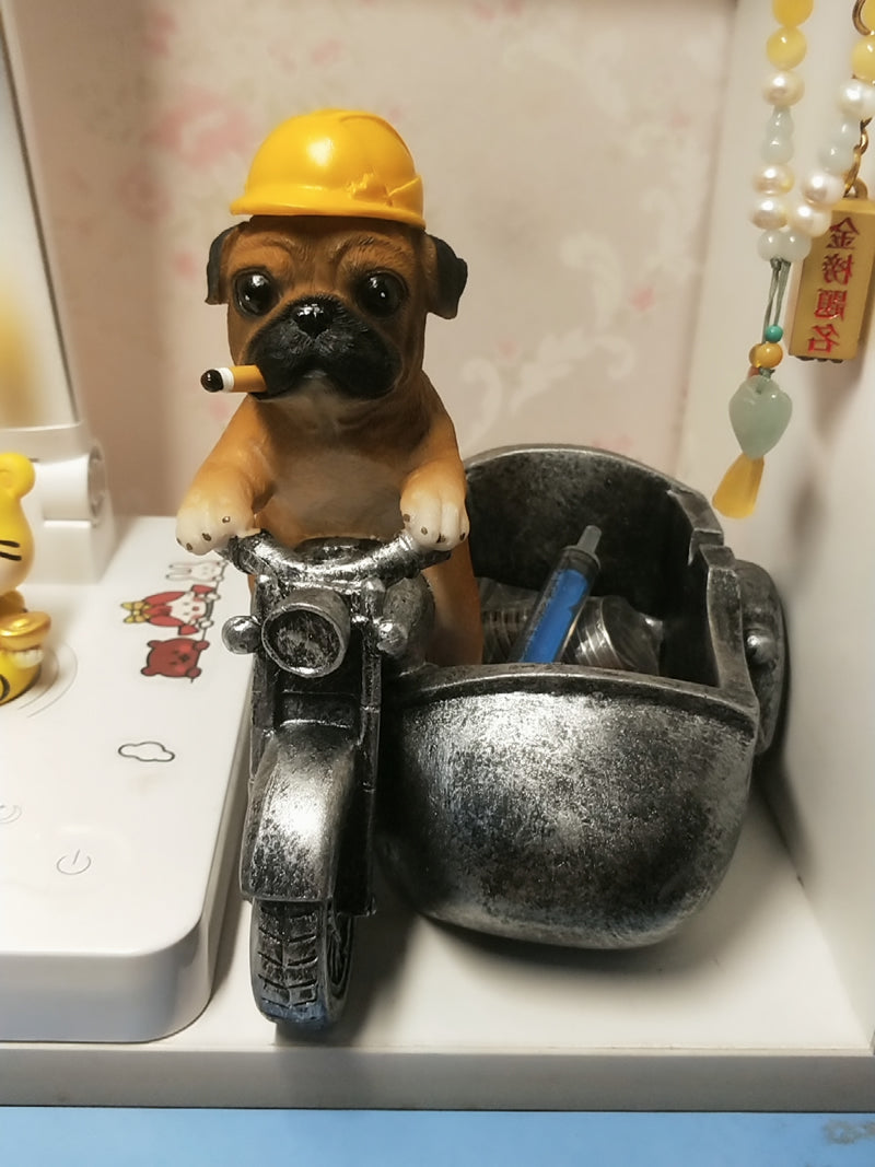 Novelty Dog Riding Motorcycle Ashtray, Creative Resin Cigarette Ash Holder