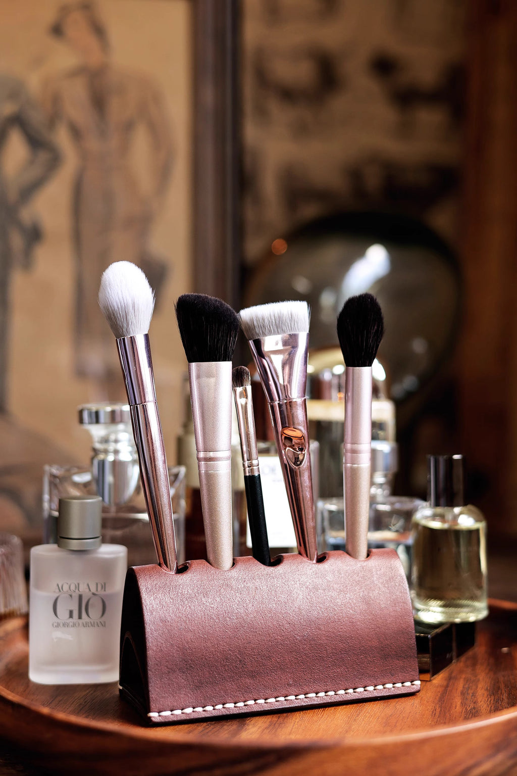 Handmade Leather Makeup Brush Holder, Vintage - Style Organizer for Cosmetic Brushes & Tools