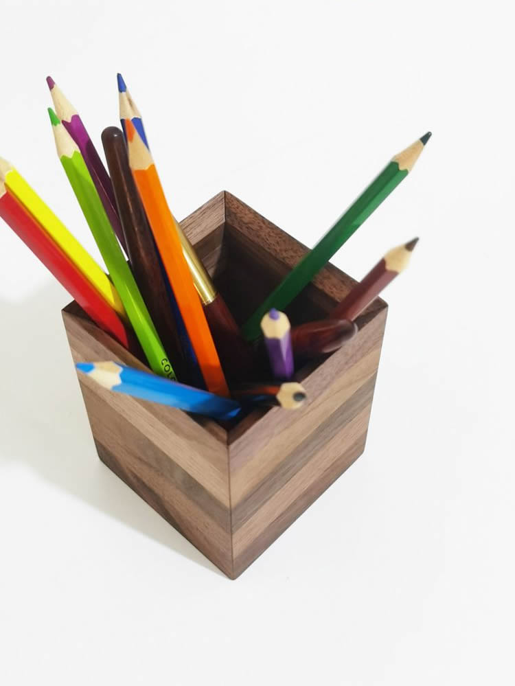 Wooden Pen Holder with Legs, Square Desk Organizer for Pencils, Markers & Office Supplies