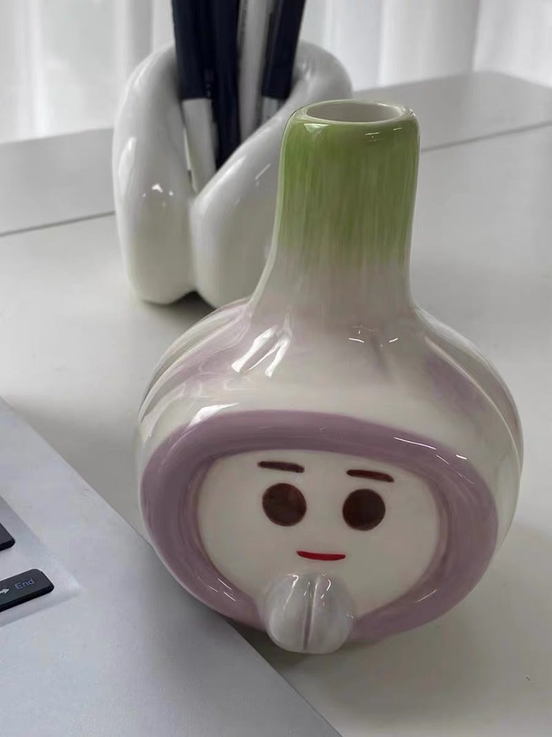 Cute Garlic - Shaped Ceramic Vase, Whimsical Flower Holder for Home Decor