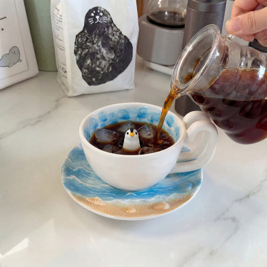 Cute 3D Penguin Ceramic Mug, Hand-Painted Iceberg Coffee Cup with Peeking Penguin, Whimsical Animal Tea Mug