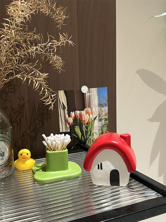 Cute House-Shaped Ceramic Toothpick Holder – Fun Desktop Organizer for Kitchen & Dining