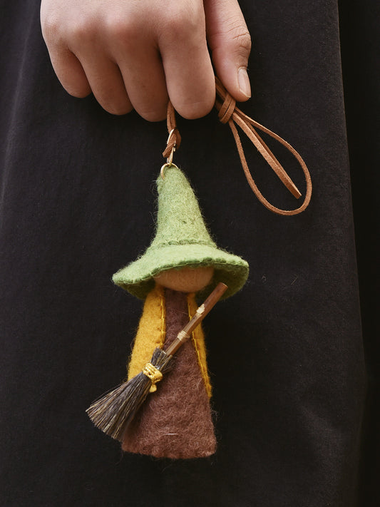 Handmade Wool Felt Witch Gnome Keychain, Whimsical Halloween Witch Doll Bag Charm